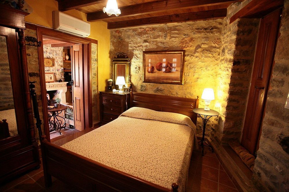 Anatolí Dorovinis Country Houses מראה חיצוני תמונה